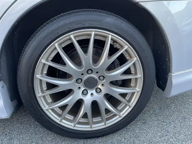 トヨタ クラウン アスリート プレミアムエディション 兵庫県 2012(平24)年 10.1万km プレミアムシルバーパール (株)IDOMが運営する【じしゃロン西宮店】の自社ローン専用車両になります。こちらは現金またはオートローンご利用時の価格です。自社ローンご希望の方は別途その旨お申付け下さい/＊ETC/＊バックカメラ/＊パワステ/＊パワーウィンドウ/＊クルーズコントロールあり/＊USBあり/＊フルセグ/＊ドラレコあり/＊パワーシート/＊レザーシート/＊シートヒーター/＊エアシート/＊横滑り防止装置/＊レーンキープアシスト/＊オートライト