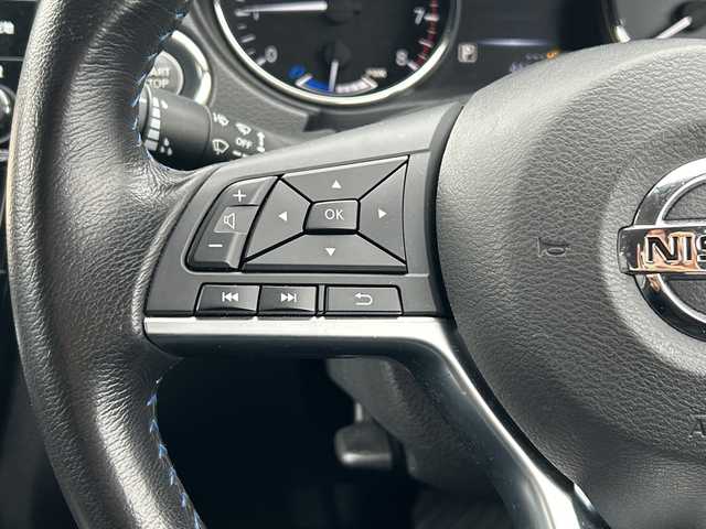 日産 エクストレイル ハイブリッド オーテック iパッケージ 愛媛県 2020(令2)年 4.5万km ブリリアントホワイトパール 純正ワイドナビ/（Bluetooth/AM/FM/フルセグTV/SD/DVD/CD）/衝突軽減ブレーキ/パワーシート/レーダークルーズコントロール/アラウンドビューモニター/電動リアゲート/コーナーセンサー/LEDヘッドライト/シートヒーター/ETC/ドライブレコーダー/スマートキー/純正フロアマット