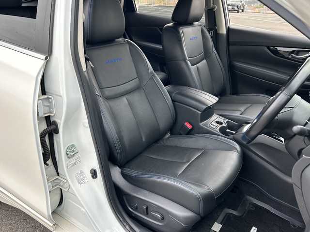 日産 エクストレイル ハイブリッド オーテック iパッケージ 愛媛県 2020(令2)年 4.5万km ブリリアントホワイトパール 純正ワイドナビ/（Bluetooth/AM/FM/フルセグTV/SD/DVD/CD）/衝突軽減ブレーキ/パワーシート/レーダークルーズコントロール/アラウンドビューモニター/電動リアゲート/コーナーセンサー/LEDヘッドライト/シートヒーター/ETC/ドライブレコーダー/スマートキー/純正フロアマット