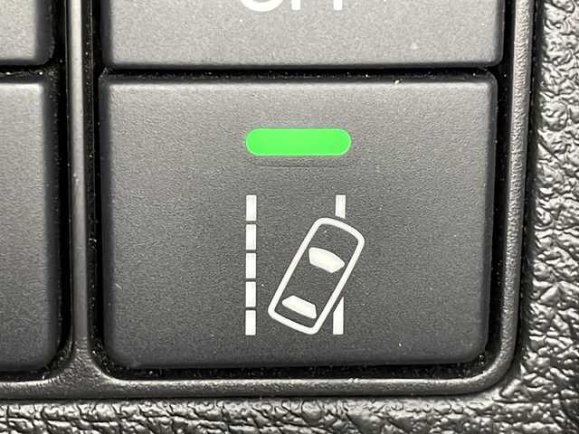 ホンダ ヴェゼル ハイブリッド X ホンダセンシング ブリリアントスタイルED 広島県 2017(平29)年 4.7万km ホワイトオーキッドパール 純正ナビ/バックカメラ/ホンダセンシング/・衝突軽減ブレーキ/・レーンキープアシスト/・アダプティブクルーズコントロール/・誤発進抑制機能/パドルシフト/ルーフレール/LEDヘッドランプ/純正17インチAW/ETC/ドライブレコーダー/USB入力端子