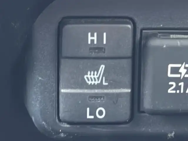 トヨタ シエンタ G セーフティエディション 東京都 2020(令2)年 2.9万km ホワイトパールクリスタルシャイン Ｔｏｙｏｔａ Ｓａｆｅｔｙ Ｓｅｎｓｅ/・プリクラッシュセーフティシステム/・レーンディパーチャーアラート/・オートマチックハイビーム/・先行車発進告知/インテリジェントクリアランスソナー/純正SDナビ/（CD/DVD/Bluetooth/USB接続/フルセグTV）/パノラミックビューモニター/両側パワースライド/モデリスタエアロ/オートライト/ＬＥＤヘッドライト/ＥＴＣ/シートヒーター/ステアリングヒーター/プッシュスタート/純正フロアマット/スマートキー