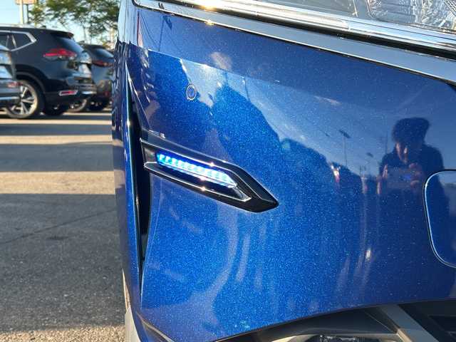 日産 ノート オーテック 山口県 2021(令3)年 5.3万km オーロラフレアブルーパール AUTECH専用装備/フロントグリル/シルバーフロントプロテクター/サイドシルプロテクター/シルバーリヤプロテクター/ダークウッド調フィニッシャー/合皮アームレスト/フロントセンターアームレスト/リヤセンターアームレスト/専用ブラックレザレットシート刺繍/専用ブラック本革巻ステアリング/AUTECHエンブレム/純正メモリナビ/（AM/FM/CD/DVD/USB/Bluetooth）/バックカメラ/ハーフレザー/純正フロアマット/ドライブレコーダー（DH5-D）/LEDヘッドライト/フォグランプ