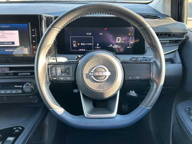 日産 ノート オーテック 山口県 2021(令3)年 5.3万km オーロラフレアブルーパール AUTECH専用装備/フロントグリル/シルバーフロントプロテクター/サイドシルプロテクター/シルバーリヤプロテクター/ダークウッド調フィニッシャー/合皮アームレスト/フロントセンターアームレスト/リヤセンターアームレスト/専用ブラックレザレットシート刺繍/専用ブラック本革巻ステアリング/AUTECHエンブレム/純正メモリナビ/（AM/FM/CD/DVD/USB/Bluetooth）/バックカメラ/ハーフレザー/純正フロアマット/ドライブレコーダー（DH5-D）/LEDヘッドライト/フォグランプ