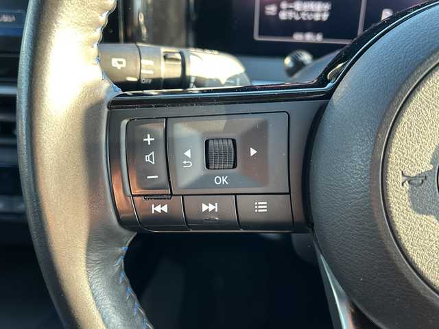 日産 ノート オーテック 山口県 2021(令3)年 5.3万km オーロラフレアブルーパール AUTECH専用装備/フロントグリル/シルバーフロントプロテクター/サイドシルプロテクター/シルバーリヤプロテクター/ダークウッド調フィニッシャー/合皮アームレスト/フロントセンターアームレスト/リヤセンターアームレスト/専用ブラックレザレットシート刺繍/専用ブラック本革巻ステアリング/AUTECHエンブレム/純正メモリナビ/（AM/FM/CD/DVD/USB/Bluetooth）/バックカメラ/ハーフレザー/純正フロアマット/ドライブレコーダー（DH5-D）/LEDヘッドライト/フォグランプ