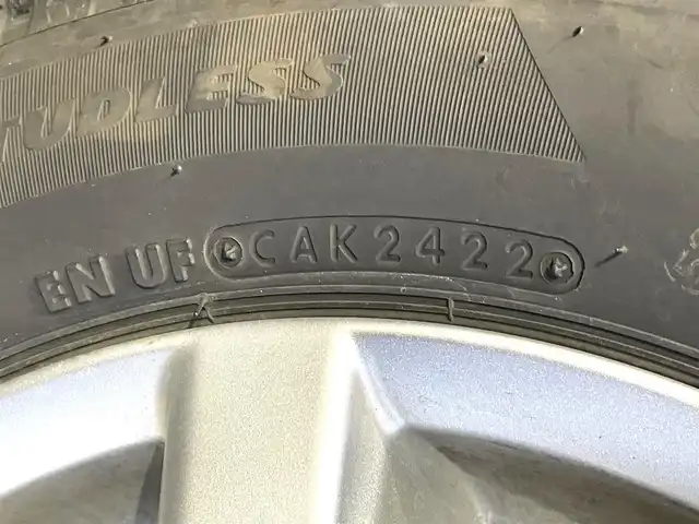 スズキ パレット ＳＷ リミテッドⅡ 青森県 2012(平24)年 12万km ミステリアスバイオレットパール (株)IDOMが運営する【じしゃロン青森店】の自社ローン対象車両になります。こちらは現金ご利用時の価格です。自社ローンご希望の方は別途その旨お申付け下さい。/４ＷＤ/純正バックモニター付きＣＤプレーヤー/　FM/AM/CD/AUX/バックカメラ/ステアリングリモコン/両側パワースライドドア/ドアミラーヒーター/シートヒーター（運転席側）/オートライト/キセノンヘッドライト/フォグランプ/ドアバイザー/フロアマット/社外１３インチアルミホイール装着