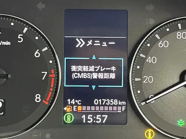 ホンダ ヴェゼル G 福岡県 2023(令5)年 1.8万km プラチナホワイトパール 純正ナビ（ＢＴ，フルセグＴＶ）　/バックカメラ　/前後ドラレコ　/ＥＴＣ　/ホンダセンシング　/障害物センサー　/ＡＣＣ　/衝突軽減ブレーキ　/レーンキープ　/ヒルアシストコントロール　/純正１６インチＡＷ　/ＬＥＤライト