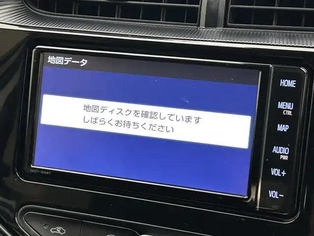 トヨタ アクア S スタイルブラック 愛媛県 2019(平31)年 3.8万km ホワイトパールクリスタルシャイン 純正SDナビ/(AM/FM/CD/DVD/Bluetooth/ワンセグ)/衝突被害軽減システム/バックカメラ/コーナーセンサー/前方ドライブレコーダー/オートマチックハイビーム/オートライト/ステアリングスイッチ/ウィンカーミラー/プッシュスタート/ビルトインETC