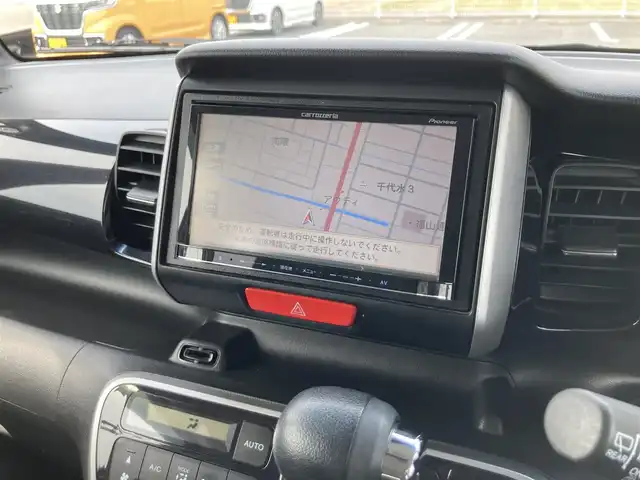 ホンダ Ｎ ＢＯＸ ＋ カスタム G Aパッケージ 鳥取県 2014(平26)年 4.1万km プレミアムホワイトパール 車種：N-BOX＋カスタム/社外ナビ/ワンセグ/CD/バックカメラ/衝突軽減ブレーキ（CTBA）/両側パワースライドドア/ドライブレコーダー（前方）/キセノンヘットライト/純正１４インチアルミホイール/プッシュエンジンスタート/荷室マルチボード/スマートキー/アイドリングストップ/フロアマット/ドアバイザー