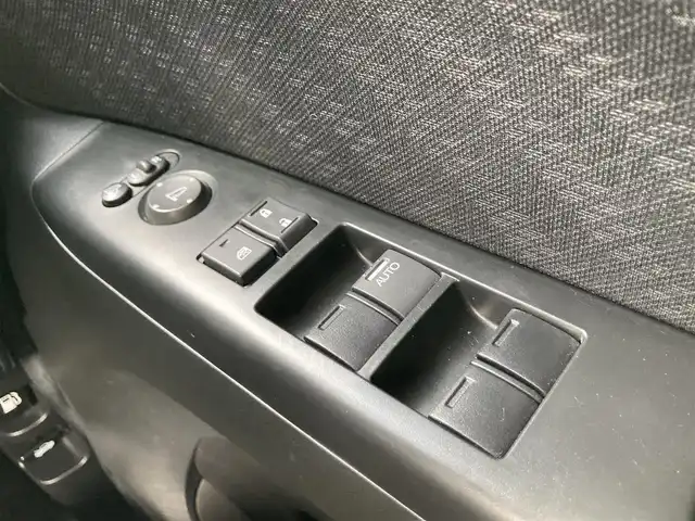 ホンダ Ｎ ＢＯＸ ＋ カスタム G Aパッケージ 鳥取県 2014(平26)年 4.1万km プレミアムホワイトパール 車種：N-BOX＋カスタム/社外ナビ/ワンセグ/CD/バックカメラ/衝突軽減ブレーキ（CTBA）/両側パワースライドドア/ドライブレコーダー（前方）/キセノンヘットライト/純正１４インチアルミホイール/プッシュエンジンスタート/荷室マルチボード/スマートキー/アイドリングストップ/フロアマット/ドアバイザー