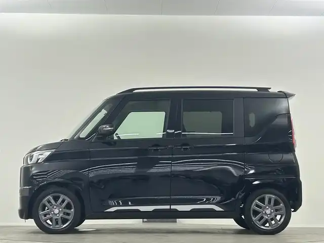 三菱 デリカミニ T プレミアム 埼玉県 2025(令7)年 0.1万km未満 黒 届出済未使用車　純正9インチディスプレイオーディオ　全方位カメラ　レーダークルコン　合成皮革　シートヒーター　ステアリングヒーター　両側パワスラ　LEDオートライト　コーナーセンサー　ルーフレール　パドルシフト