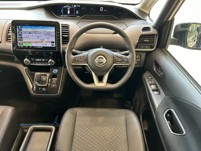 日産 セレナ e－パワー HWS V アーバンクロム 埼玉県 2021(令3)年 4.7万km ダークメタルグレー エマージェンシーブレーキ/プロパイロット/純正１０型SDナビ/　　CD/DVD/BT/フルセグ/USB/クリアランスソナー/アラウンドビューモニター/デジタルインナーミラー/前方ドライブレコーダー/合皮シート/両側パワースライドドア/LEDオートライト/フォグランプ/純正１６インチAW/スマートキー2本/ビルトインETC