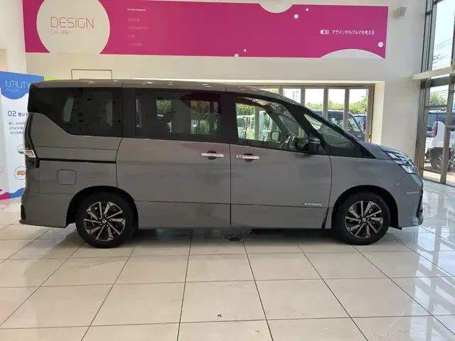 日産 セレナ e－パワー HWS V アーバンクロム 埼玉県 2021(令3)年 4.7万km ダークメタルグレー エマージェンシーブレーキ/プロパイロット/純正１０型SDナビ/　　CD/DVD/BT/フルセグ/USB/クリアランスソナー/アラウンドビューモニター/デジタルインナーミラー/前方ドライブレコーダー/合皮シート/両側パワースライドドア/LEDオートライト/フォグランプ/純正１６インチAW/スマートキー2本/ビルトインETC