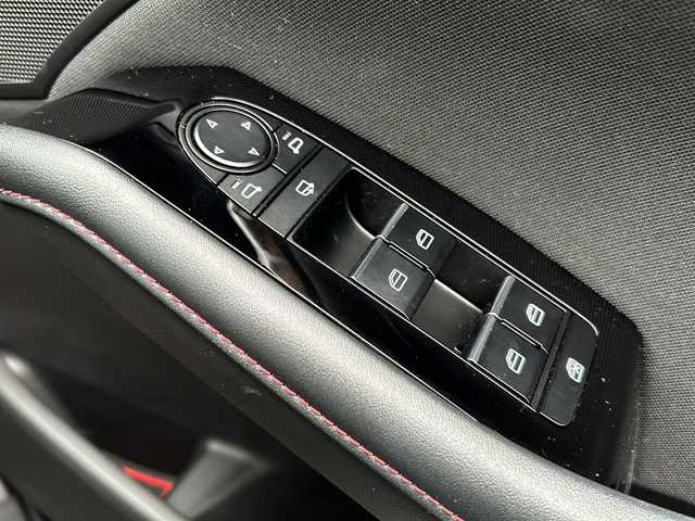 マツダ マツダ３ファストバック 15S ブラックトーンED 三重県 2023(令5)年 1.3万km マシーングレープレミアムM 登録時12217Km/ワンオーナー/ナビ/（AM・FM・CD・DVD・Bluetooth・HDMI・USB）/フルセグTV/ドラレコ/クルーズコントロール（追従あり）/バッグカメラ　/パドルシフト　/ＭＴモード付ＡＴ　/スペアキー　/ＬＥＤオートライト　/ＨＵＤ（ヘッドアップディスプレイ）/クリアランスソナー　/アイドリングストップ/コーナーセンサー　/車線逸脱警報　/横すべり防止/衝突被害軽減/電動格納ミラー/スポーツモード　/オートホールド/スマートブレーキサポート/取説/保証書