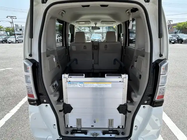 ホンダ Ｎ ＢＯＸ ＋ G 鳥取県 2015(平27)年 3万km タフホワイトⅡ ４・W・D/福祉車両/車椅子仕様スローパー/電動ウィンチ/社外ディスプレイモニター/DVD/CD/BT/USB/バックカメラ・ETC/前席シートヒーター/社外14インチアルミホイール/純正フォグライト/キーレスキー/両側スライドドア/電動格納ミラー/フロアマット/ドアバイザー/スタッドレスセット積込み/ヒーテッドドアミラー