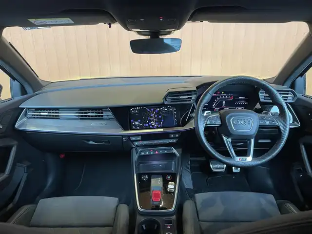 アウディ アウディ ＲＳ３ スポーツバック 愛知県 2022(令4)年 5.1万km デイトナグレーパールエフェクト RSスポーツエキゾーストシステム/ブラックAudi rings&ブラックスタイリングパッケージ/カラードブレーキキャリパーレッド/純正OPマットブラック19インチAW/マトリクスLEDヘッドライト/MMIナビ/　・Bluetooth/AppleCarPlay/AndroidAuto/フルセグTV/リアビューカメラ/バーチャルコックピットプラス/アダプティブクルーズコントロール/レーンキープアシスト/サイドアシスト/アドバンストキー/ハーフレザーシート/シートヒーター/オートマチックテールゲート