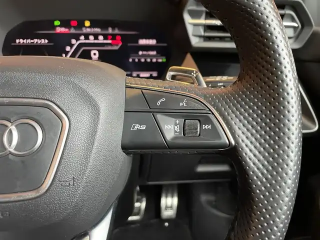 アウディ アウディ ＲＳ３ スポーツバック 愛知県 2022(令4)年 5.1万km デイトナグレーパールエフェクト RSスポーツエキゾーストシステム/ブラックAudi rings&ブラックスタイリングパッケージ/カラードブレーキキャリパーレッド/純正OPマットブラック19インチAW/マトリクスLEDヘッドライト/MMIナビ/　・Bluetooth/AppleCarPlay/AndroidAuto/フルセグTV/リアビューカメラ/バーチャルコックピットプラス/アダプティブクルーズコントロール/レーンキープアシスト/サイドアシスト/アドバンストキー/ハーフレザーシート/シートヒーター/オートマチックテールゲート