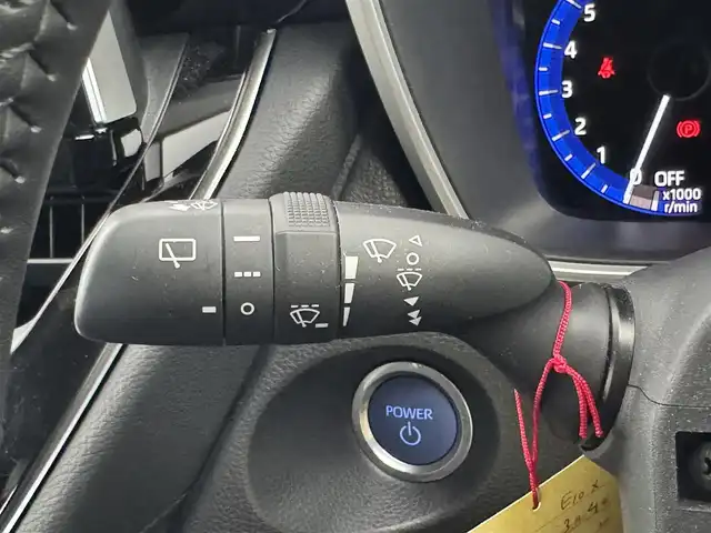 トヨタ カローラ クロス ハイブリッド Z 愛知県 2022(令4)年 3.1万km プラチナホワイトパールマイカ 純正9インチメモリナビ/（CD/DVD/BT/フルセグTV）/バックカメラ/電動リアゲート/ハーフレザー/シートヒーター/パワーシート/トヨタセーフティセンス/・レーンキープアシスト/・衝突被害軽減システム/・クリアランスソナー/・パーキングサポートブレーキ/・標識認識システム/ドアバイザー/EVモード/ドライブモード/オートブレーキホールド/純正18インチAW/純正LEDヘッドライト