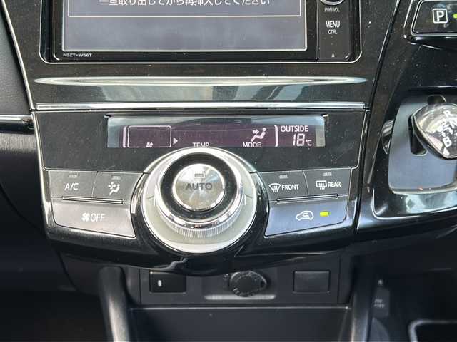トヨタ プリウス α S ツーリングセレクション G’s 富山県 2017(平29)年 2.8万km グレーメタリック 純正ＳＤナビ/フルセグ/Bluetooth/DVD再生/バックカメラ/ＥＴＣ/ＬＥＤヘッドライト/純正18インチG’ｓ専用アルミホイール