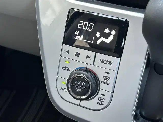 ダイハツ キャスト スタイル G VS SAⅢ 静岡県 2020(令2)年 0.2万km ブラックマイカメタリック スマートアシスト3/純正7型メモリナビ/フルセグTV/DVD再生/BTオーディオ/全周囲カメラ/ETC/ドラレコ/シートヒーター/ベンチシート/フルフラットシート/LEDヘッドライト/オートライト/オートハイビーム/コーナーセンサー/純正フロアマット/盗難防止装置/スマートキー/アイドリングストップ/取扱説明書/純正15AW