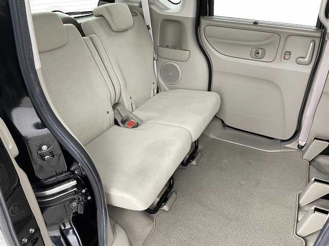 ホンダ Ｎ ＢＯＸ G Lパッケージ 福島県 2015(平27)年 3.5万km スマートブラック あんしんパッケージ/・シティブレーキアクティブシステム（低速域衝突軽減ブレーキ＋誤発進抑制機能）/・前席用i-サイドエアバッグシステム〈容量変化タイプ〉＋サイドカーテンエアバッグシステム（前席/後席対応）/車線逸脱抑制機能/純正SDナビ/型番：VXM-155VSi/・AM/FM/CD/DVD/BT/ワンセグTV/・バックカメラ/・ETC/・前後ドライブレコーダー/チルト式ステアリング/・ステアリングスイッチ/・パドルシフト/プッシュスタート/・スマートキー/・スペアキー/両側パワースライドドア/ベンチシート/HIDヘッドライト/・オートライト/純正フロアマット/ドアバイザー