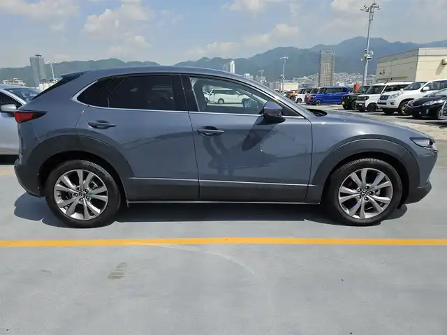 マツダ ＣＸ－３０ 20S プロアクティブツーリングセレ 香川県 2020(令2)年 5.4万km ポリメタルグレーM 純正8.8型ナビ(AM/FM/CD/DVD)/フルセグTV/パワーバックドア/360度ビューモニター/ビルトインETC/コムテックドライブレコーダー/全車速追従機能付レーダークルーズコントロール/パーキングセンサー/i-ACTIVSENSE/・スマートブレーキサポート/・AT誤発進抑制制御/・車線逸脱警報システム/・レーンキープアシスト/・ブラインドスポットモニタリング/・前後接近車両検知/・クルージングトラフィックサポート/・交通標識認識システム/アクティブドライビングディスプレイ/アダプティブLEDヘッドランプ/本革巻きステアリング/ステアリングヒーター/パドルシフト/前席シートヒーター/運転席パワーシート/純正18インチアルミホイール/アドバンストキーレスエントリーシステム/禁煙車