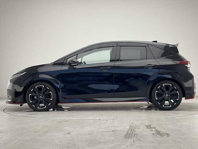 日産 オーラ ニスモ 愛知県 2022(令4)年 2.5万km スーパーブラック プロパイロット/衝突被害軽減ブレーキ/純正ディスプレイオーディオ（ナビあり）/全方位カメラ/クルーズコントロール/フルセグTV/Bluetooth/バックカメラ/コーナーセンサー/純正アルミホイール/ブラインドスポットモニター/LEDヘッドライト/インテリジェントミラー/オートマチックハイビーム/ドライブレコーダー/ステアリングスイッチ/スマートキー/プッシュスタート
