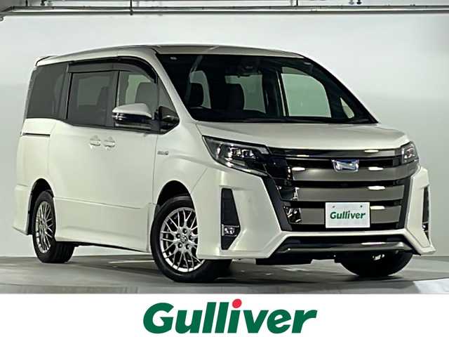 トヨタ ノア ハイブリッド Si 広島県 2019(平31)年 4.7万km ラグジュアリーホワイトパールクリスタルシャインガラスフレーク トヨタセーフティセンス/・レーンキープアシスト/・オートハイビーム/純正フリップダウンモニター/９インチ純正ナビ(ＮＳＺＴ－Ｙ６８Ｔ)/・CD/DVD/BT/フルセグ/バックカメラ　/前席シートヒーター　/クルーズコントロール　/ＥＴＣ　/純正16アルミインチAW(205/55/R16)/ＬＥＤライト　/スマートキー/プッシュスタート/純正フロアマット
