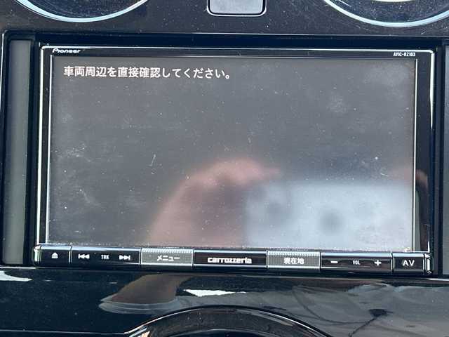 日産 ノート e－パワー X 和歌山県 2020(令2)年 6.5万km ホワイト 社外７インチナビ/ワンセグTV/（BT/MSV)/エマージェンシーブレーキ/レーンキープ/コーナーセンサー/先行車発進お知らせ/ドライブレコーダー/ETC/純正１５インチアルミホイール/社外フロアマット/電動格納ミラー/ドアバイザー/ハロゲンヘッドライト/オートライト
