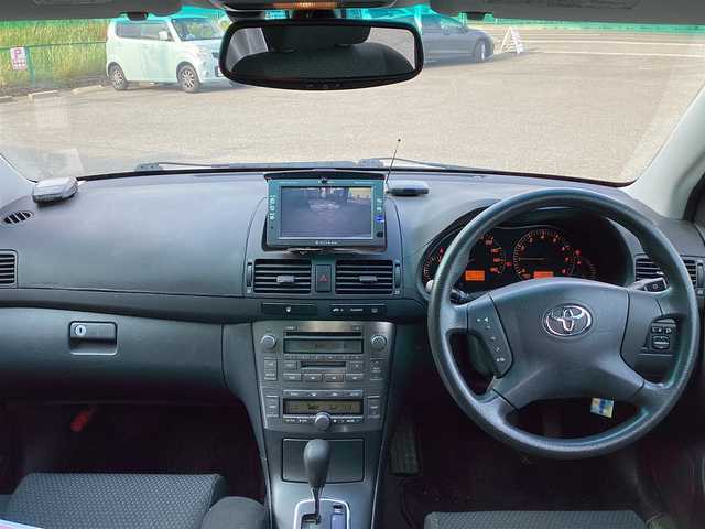 トヨタ アベンシス Xi 宮城県 2004(平16)年 8.5万km シルバー ４WD/バックカメラ