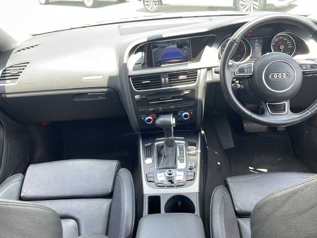 アウディ Ａ５ SB 2．0 TFSI クワトロ 山梨県 2013(平25)年 5.3万km グレー 純正ナビ　/フルセグ　/バックカメラ　/ＥＴＣ　/パワーシート　/前席シートヒーター　/黒革シート　/衝突軽減装置　/クリアランスソナー　/Ｂｌｕｅｔｏｏｔｈ接続　/オートライト　/デュアルエアコン　/ＨＩＤヘッドライト