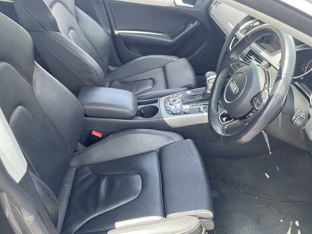アウディ Ａ５ SB 2．0 TFSI クワトロ 山梨県 2013(平25)年 5.3万km グレー 純正ナビ　/フルセグ　/バックカメラ　/ＥＴＣ　/パワーシート　/前席シートヒーター　/黒革シート　/衝突軽減装置　/クリアランスソナー　/Ｂｌｕｅｔｏｏｔｈ接続　/オートライト　/デュアルエアコン　/ＨＩＤヘッドライト