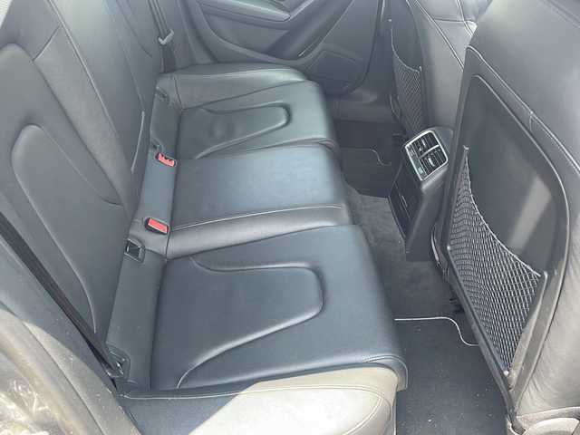アウディ Ａ５ SB 2．0 TFSI クワトロ 山梨県 2013(平25)年 5.3万km グレー 純正ナビ　/フルセグ　/バックカメラ　/ＥＴＣ　/パワーシート　/前席シートヒーター　/黒革シート　/衝突軽減装置　/クリアランスソナー　/Ｂｌｕｅｔｏｏｔｈ接続　/オートライト　/デュアルエアコン　/ＨＩＤヘッドライト