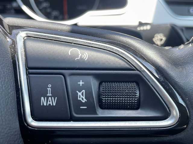 アウディ Ａ５ SB 2．0 TFSI クワトロ 山梨県 2013(平25)年 5.3万km グレー 純正ナビ　/フルセグ　/バックカメラ　/ＥＴＣ　/パワーシート　/前席シートヒーター　/黒革シート　/衝突軽減装置　/クリアランスソナー　/Ｂｌｕｅｔｏｏｔｈ接続　/オートライト　/デュアルエアコン　/ＨＩＤヘッドライト