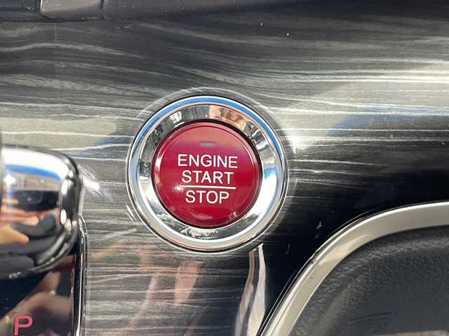 ホンダ オデッセイ アブソルート 道央・札幌 2014(平26)年 3.5万km プレミアムヴィーナスブラックP ・4WD/シティブレーキアクティブシステム/・衝突被害軽減ブレーキ/・コンフォートビューパッケージ/・純正ギャザーズ　8インチナビ/・Bluetooth/CD/DVD/フルセグTV/・バックカメラ/・後席フリップダウンモニター/・両側パワースライドドア/・LEDオートライト/・横滑り防止装置/盗難防止装置/・アルミホイール付き冬タイヤ積込/・社外シートカバー/・ウォークスルー/・ETC