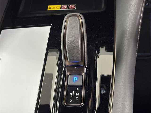 トヨタ アルファードハイブリット Z 埼玉県 2024(令6)年 0.8万km プラチナホワイトパールマイカ メーカー純正１４インチディスプレイオーディオ　/パノラミックビューモニター　/独立ムーンルーフ　/ユニバーサルステップ　/フルセグＴＶ　/デジタルインナーミラー　/パワーバックドア　/両側パワースライドドア/ヘッドアップディスプレイ/ブラインドスポットモニター/ＥＴＣ２．０