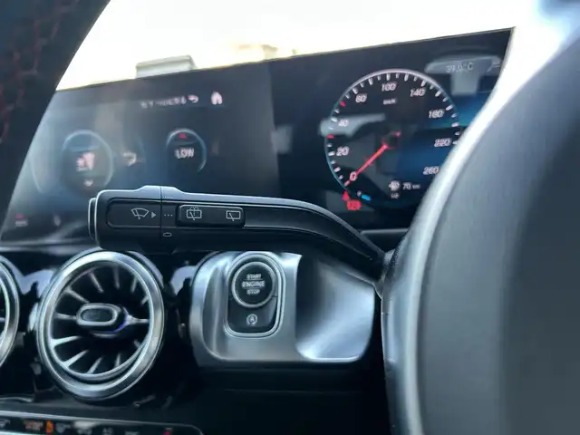 メルセデス・ベンツ Ｍ・ベンツ ＧＬＢ２００ｄ 埼玉県 2021(令3)年 3.4万km 黒 ワンオーナー　/アドバンスドパッケージ　/ナビゲーションパッケージ　　/レーダーセーフティパッケージ　/アラウンドビューカメラ/アンビエントライト/パワーテールゲート/ETC２．０