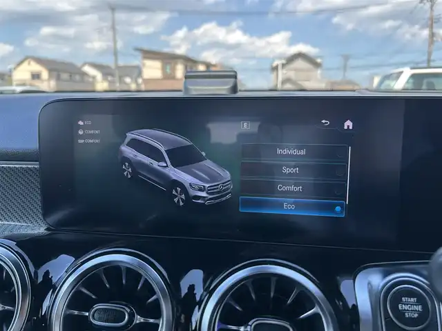 メルセデス・ベンツ Ｍ・ベンツ ＧＬＢ２００ｄ 埼玉県 2021(令3)年 3.4万km 黒 ワンオーナー　/アドバンスドパッケージ　/ナビゲーションパッケージ　　/レーダーセーフティパッケージ　/アラウンドビューカメラ/アンビエントライト/パワーテールゲート/ETC２．０