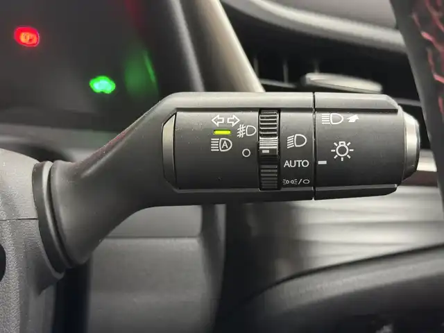 レクサス ＥＳ 300h Fスポーツ 三重県 2020(令2)年 1.6万km ホワイトノーヴァガラスフレーク ハイブリッド/FF/MTモード付フロアCVT/12.3型ナビ/（AM/FM/CD/DVD/SDREC/SD/USB/Bluetooth/Miracast/AUX/TV/CarPlay/AndroidAuto）/【OP】パノラミックビューモニター＋PKSB（後方歩行者）/ドライブレコーダー前後/ETC2.0/Lexus Safety System＋/・プリクラッシュセーフティ/・レーントレーシングアシスト/・上下二段式アダプティブハイビームシステム/・レーダークルコン/・ロードサインアシスト/・先行車発進告知/・ドライバー異常時対応システム/ブラインドスポットモニター［BSM］＋パーキングサポートブレーキ（後方接近車）/装備/メーカーOP/●ハンズフリーパワートランク/●AC100Vコンセント（非常時給電機能付）/標準装備/・ムーンルーフ/・Fスポ専用L-tex（合皮）シート（D席/N席冷暖機能付）/・8wayパワーシート＋電動ランバーサポート（Dメモリー付/N）/・ステアリングヒーター/・左右独立オートエアコン/・電動リヤウインドウサンシェード/・3眼LEDヘッドランプ/・パドルシフト/・雨滴感応式フロントワイパー/・Fスポ専用19inAW/・スマートキーx2＋カードキーx1/など