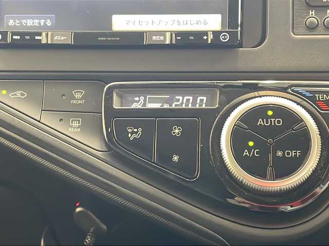 トヨタ アクア L 岐阜県 2018(平30)年 3.7万km ブラックマイカ 寒冷地仕様/黒レザー調シートカバー/カロッツェリアSDナビ/フルセグTV/Bluetooth/バックカメラ/ドライブレコーダー/ETC/オートライト/キーレス