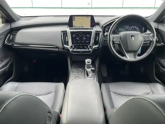 トヨタ クラウン ハイブリッド RS 山梨県 2019(令1)年 6.3万km ホワイトパールクリスタルシャイン ワンオーナー/サンルーフ/純正ナビ/フルセグTV/バックカメラ/トヨタセーフティセンス/レーダークルーズコントロール/レーンキープアシスト/衝突被害軽減ブレーキ/レザーシート/シートヒーター/エアシート/スマートキー/スペアキー/プッシュスタート/ETC/取扱説明書/保証書