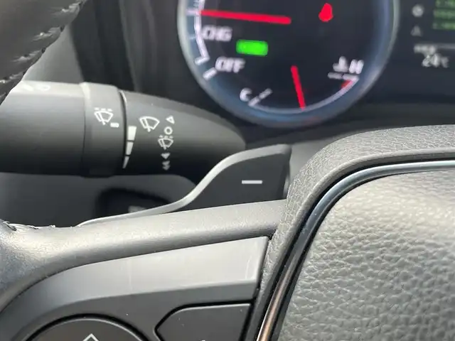 トヨタ クラウン ハイブリッド RS 山梨県 2019(令1)年 6.3万km ホワイトパールクリスタルシャイン ワンオーナー/サンルーフ/純正ナビ/フルセグTV/バックカメラ/トヨタセーフティセンス/レーダークルーズコントロール/レーンキープアシスト/衝突被害軽減ブレーキ/レザーシート/シートヒーター/エアシート/スマートキー/スペアキー/プッシュスタート/ETC/取扱説明書/保証書