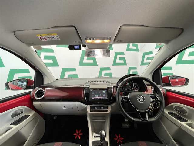 フォルクスワーゲン アップ！ ハイアップ！ 鹿児島県 2019(平31)年 2.2万km トルネードレッド ワンオーナー　/禁煙　/ナビ（CD/DVD/Bluetooth/フルセグTV）/バックカメラ　/前席シートヒーター　/クルーズコントロール　/コーナリングライト　/ＥＴＣ　/前方ドライブレコーダー/レザーステアリング　/後方コーナーセンサー　/オートライト　/純正フロアマット