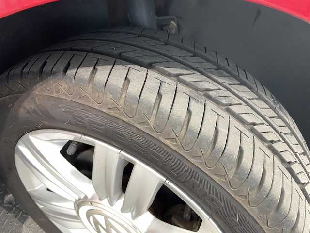 フォルクスワーゲン アップ！ ハイアップ！ 鹿児島県 2019(平31)年 2.2万km トルネードレッド ワンオーナー　/禁煙　/ナビ（CD/DVD/Bluetooth/フルセグTV）/バックカメラ　/前席シートヒーター　/クルーズコントロール　/コーナリングライト　/ＥＴＣ　/前方ドライブレコーダー/レザーステアリング　/後方コーナーセンサー　/オートライト　/純正フロアマット