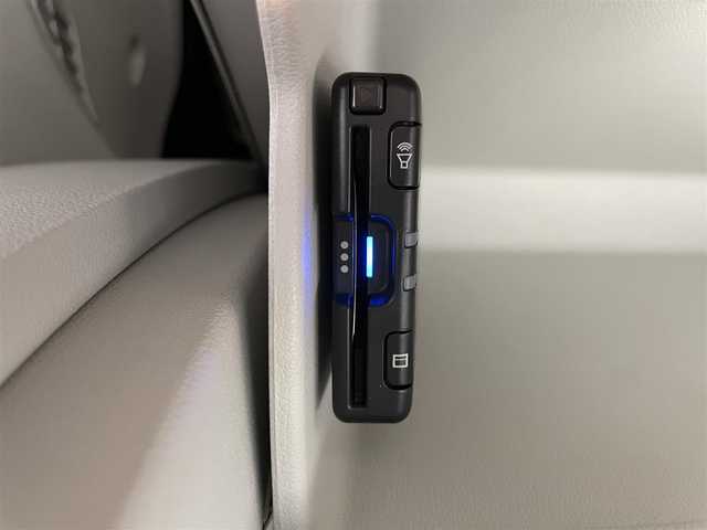 フォルクスワーゲン アップ！ ハイアップ！ 鹿児島県 2019(平31)年 2.2万km トルネードレッド ワンオーナー　/禁煙　/ナビ（CD/DVD/Bluetooth/フルセグTV）/バックカメラ　/前席シートヒーター　/クルーズコントロール　/コーナリングライト　/ＥＴＣ　/前方ドライブレコーダー/レザーステアリング　/後方コーナーセンサー　/オートライト　/純正フロアマット