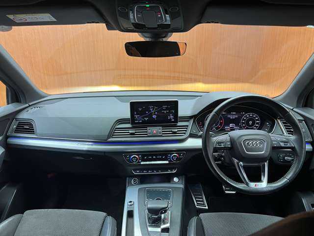 アウディ Ｑ５ 40TDIクワトロ スポーツ 千葉県 2019(令1)年 4.1万km ミトスブラックメタリック ＳラインＰＫＧ　/マトリクスＬＥＤ　/ＡＣＣ　/半革　/ナビ　/地デジＴＶ　/３６０°Ｂｌｕｅｔｏｏｔｈ接続　/シートＨ　/バーチャルコックピット　/電動リアゲート　/衝突軽減Ｂ　/ＢＳＭ　/ＬＫＡ　/純正１９インチＡＷ