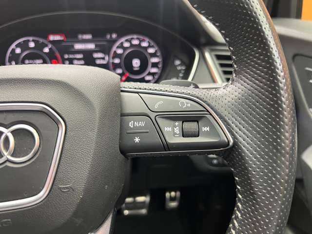 アウディ Ｑ５ 40TDIクワトロ スポーツ 千葉県 2019(令1)年 4.1万km ミトスブラックメタリック ＳラインＰＫＧ　/マトリクスＬＥＤ　/ＡＣＣ　/半革　/ナビ　/地デジＴＶ　/３６０°Ｂｌｕｅｔｏｏｔｈ接続　/シートＨ　/バーチャルコックピット　/電動リアゲート　/衝突軽減Ｂ　/ＢＳＭ　/ＬＫＡ　/純正１９インチＡＷ