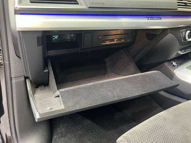 アウディ Ｑ５ 40TDIクワトロ スポーツ 千葉県 2019(令1)年 4.1万km ミトスブラックメタリック ＳラインＰＫＧ　/マトリクスＬＥＤ　/ＡＣＣ　/半革　/ナビ　/地デジＴＶ　/３６０°Ｂｌｕｅｔｏｏｔｈ接続　/シートＨ　/バーチャルコックピット　/電動リアゲート　/衝突軽減Ｂ　/ＢＳＭ　/ＬＫＡ　/純正１９インチＡＷ