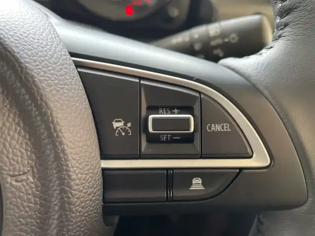 スズキ ジムニー ノマド FC 埼玉県 2025(令7)年 0.2万km アークティックホワイトパール 4WD /デュアルカメラブレーキサポート /レーダークルーズコントロール /LEDオートライト /シートヒーター /純正15インチアルミホイール /純正フロアマット/ドアバイザー