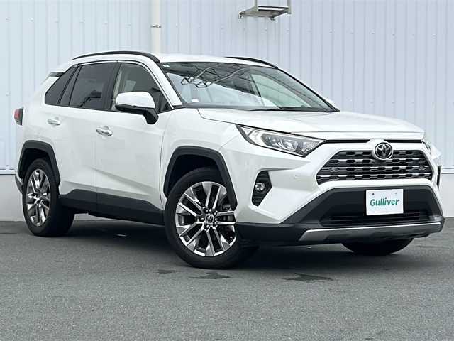 トヨタ ＲＡＶ４ G Zパッケージ 三重県 2019(令1)年 4.9万km ホワイトパールクリスタルシャイン 純正９型ナビ　/バックカメラ　/デジタルインナーミラー　/ワイヤレス充電器　/ＢＳＭ　/ビルトインＥＴＣ２．０　/タイプC給電/レーダークルーズコントロール/レーンキープアシスト/衝突軽減ブレーキ/前後コーナーセンサー　/ハンドルヒーター　/前席シートヒーター　/運転席パワーシート/メモリシート/パワーバックドア　/前後ドライブレコーダー/ＬＥＤヘッドライト/オートハイビーム/オートライト/革巻きステアリング/ステアリングスイッチ/純正フロアマット/電子パーキング/電動格納ミラー/禁煙車
