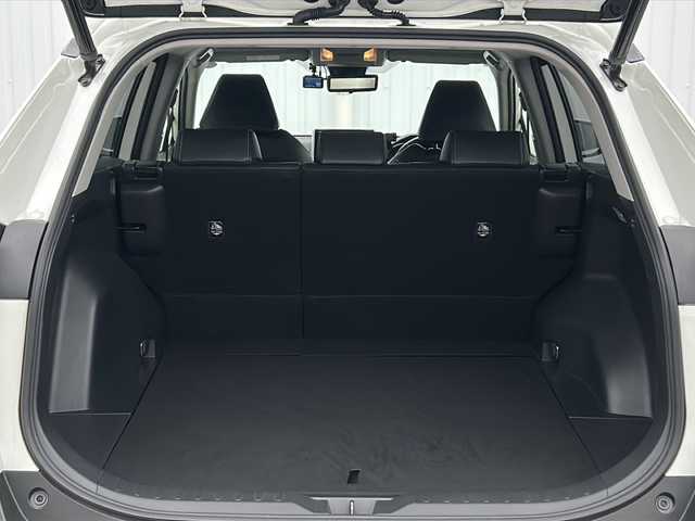 トヨタ ＲＡＶ４ G Zパッケージ 三重県 2019(令1)年 4.9万km ホワイトパールクリスタルシャイン 純正９型ナビ　/バックカメラ　/デジタルインナーミラー　/ワイヤレス充電器　/ＢＳＭ　/ビルトインＥＴＣ２．０　/タイプC給電/レーダークルーズコントロール/レーンキープアシスト/衝突軽減ブレーキ/前後コーナーセンサー　/ハンドルヒーター　/前席シートヒーター　/運転席パワーシート/メモリシート/パワーバックドア　/前後ドライブレコーダー/ＬＥＤヘッドライト/オートハイビーム/オートライト/革巻きステアリング/ステアリングスイッチ/純正フロアマット/電子パーキング/電動格納ミラー/禁煙車